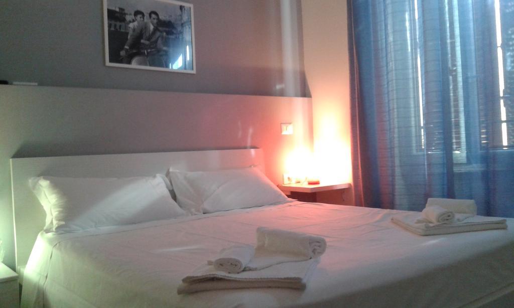 Holidays In - Affittacamere 3*